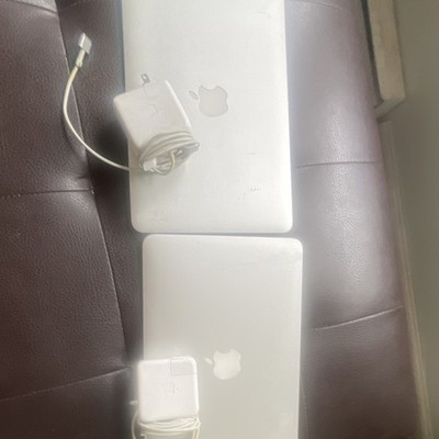 Apple MacBook Air 11'' 2013 Silver Lot of 2 Intel i5 4GB 128GB SSD w/ Chargers