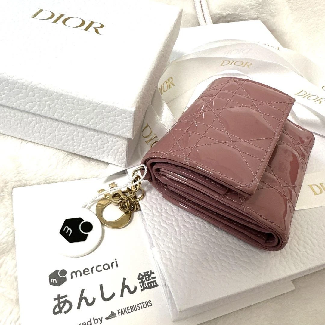 Portefeuille Dior Canage Lotus émaillé trois plis rose marque authentique