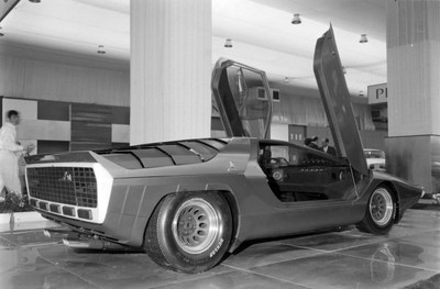 The Bertone design Alfa Romeo Carabo 1968 Motor Show Car Old Photo 19