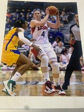 Lindsey Whalen Autographed 11x14 Minnesota Lynx Team USA Z143