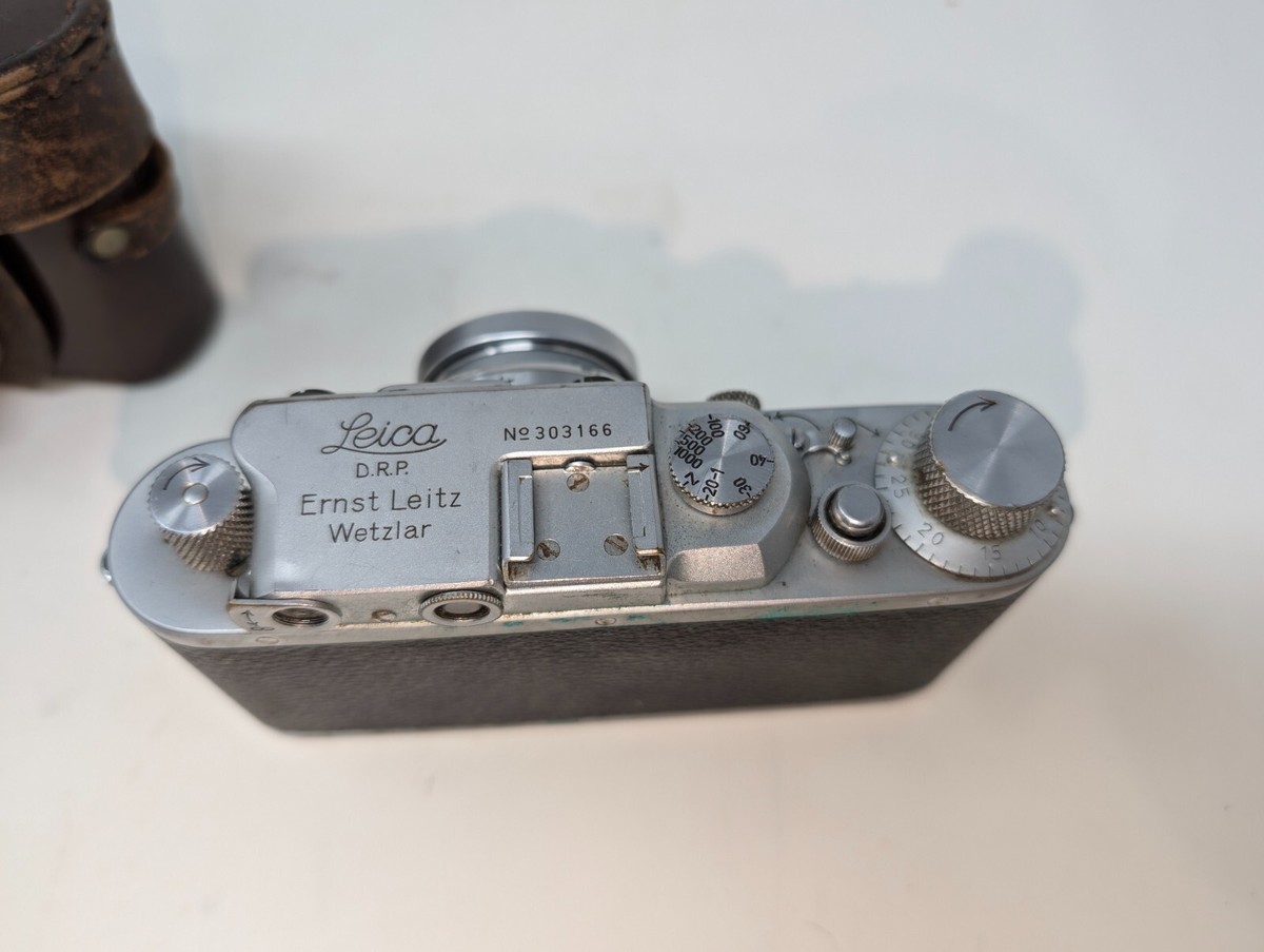 Vintage Leica DRP Ernst Leitz Wetzlar Camera W/ Leather Case Vintage Leica DRP Ernst Leitz Wetzlar Camera W/ Leather Case