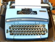 VTG Smith-Corona Coronet Super 12 Electric Typewriter Seafoam Blue thumbnail