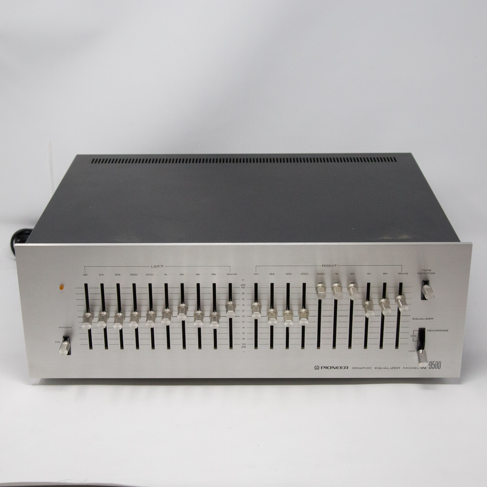 29 amcron crown XTI2000 パワーアンプ 【公式通販】