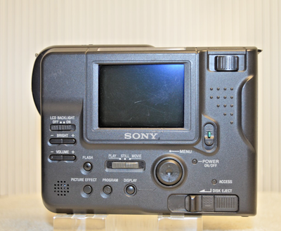 Sony Mavica MVC-FD83 0.9MP Digital Camera - Silver (MVCFD83) for