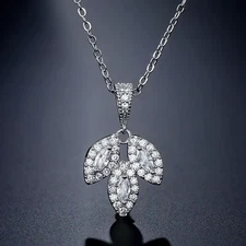 Shiny Marquise Leaf Zircon Pendant Necklace for Women Winter Temperament Choker 