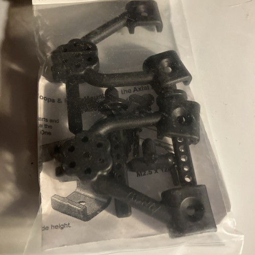 RPM 70642 Shock Hoop & Body Mounts and 73452 Rock Slider Set SCX10 - Picture 11 of 20