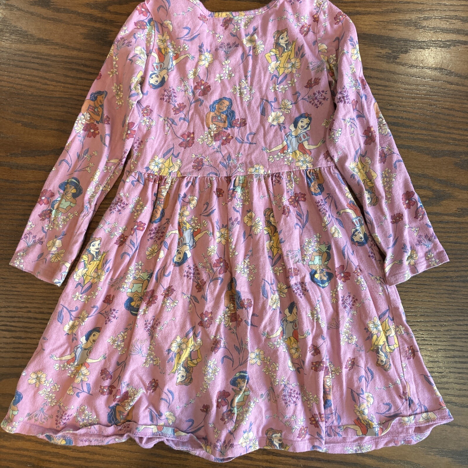Picture 5 of 24