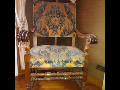 Sedia/trono/seggiolone (legno e velluto), stile Spagna 1600