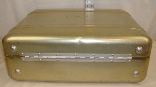 HALLIBURTON VINTAGE ALUMINUM METAL LUGGAGE SUITCASE - Picture 7 of 10