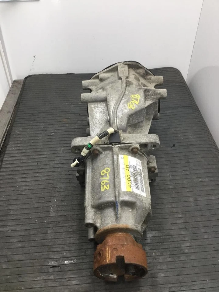 Комплект держателя дифференциала задней оси 2010-2019 Ford Taurus  - Изображение 2 из 4