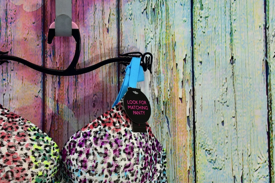 Women's No Boundaries Lace Racerback Leopard Bra 32B-40D Multicolor Intimates - Image 3 of 4