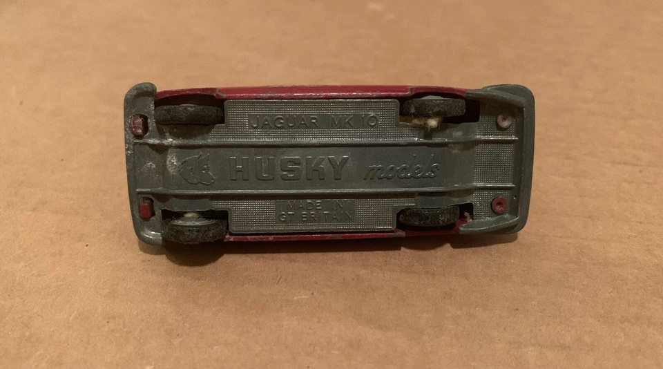 Jaguar MK-10 1/64 Vintage Husky British Diecast Fire Dept Vehicle - Image 3 of 3