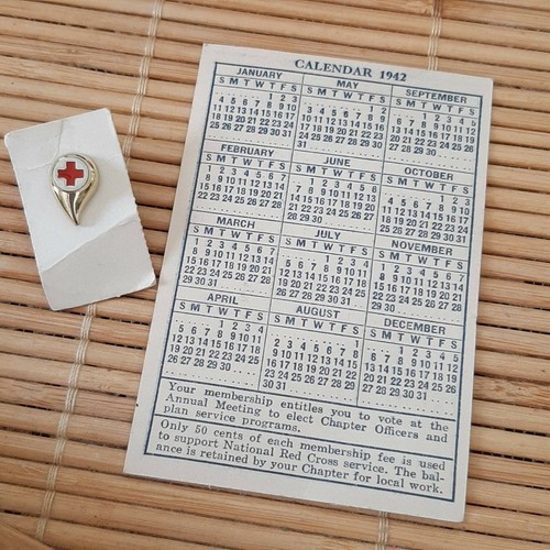 Vintage RED CROSS Collectible Gold Drop Pin Lapel Brooch & 1942 Membership Card - Picture 3 of 5