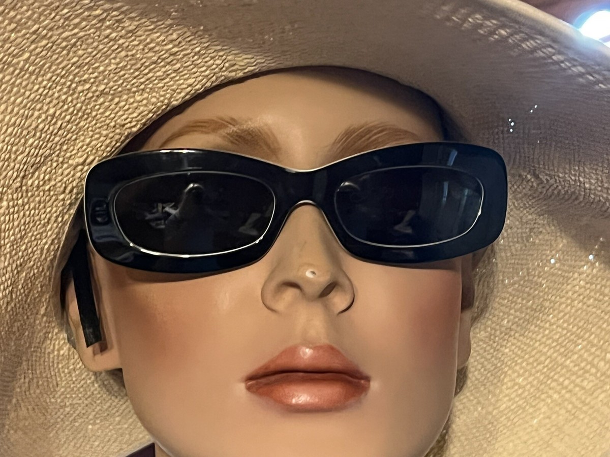 Vintage Via Spiga BLACK & WHITE 308-S Oval Cat-Eye 