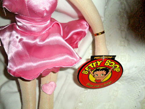 BETTY BOOP -BRIGHT PINK DRESS 'MARI LYN" VINTAGE DOLL - 18" - 1999 - Picture 4 of 9