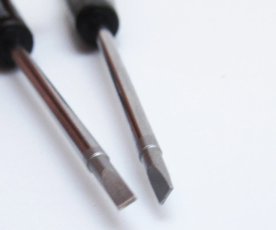50pcs BEST 8800C-50 Slotted Flat 2.0mm Precision Screwdriver Phone Repair Tool - Image 2 of 3
