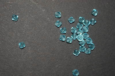 Bhoemia 200 BICONI CRISTALLO PRECIOSA - AQUAMARINE - 5x5 mm nuovo