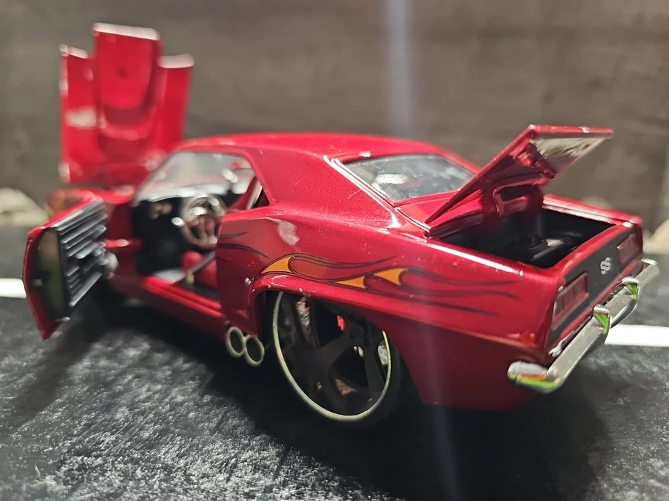 Chevrolet Camaro SS 1969 Hot Wheels coche fundido a presión escala 1:24 sin caja Foto 3 de 4