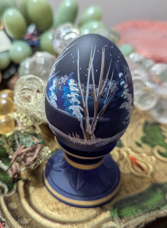 FENTON Colbalt Blue Frosted Christmas Outdoor Night Sky Deer Forrest 1994 - image 4 of 4