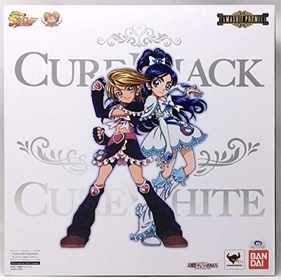 Bandai Pretty Cure Cure Black & Cure White Figure Toy