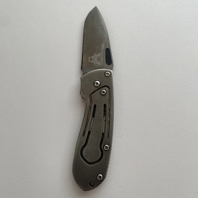 Benchmade McHenry & Williams AUS8 Drop Point Stainless Steel Manual Silver Pock 