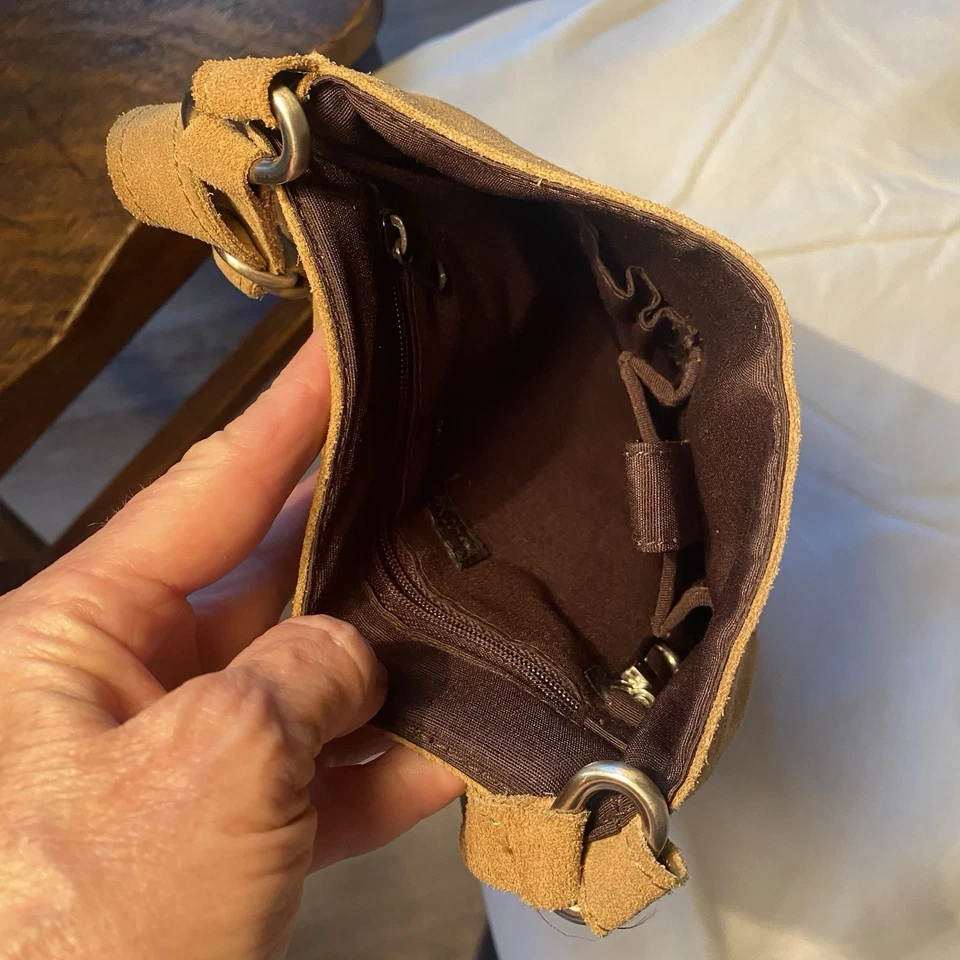 Bolso Bandolera Boho Pequeño con Flecos de Cuero The Limited Vintage Marrón Foto 4 de 4