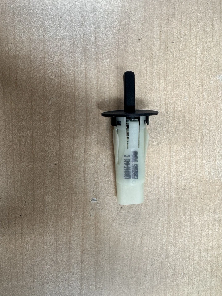 (CANTIDAD 1) OEM NUEVO GENUINO GM PUERTA JAMBA INTERRUPTOR 15652865 JIMMY S10 BRAVADA SONOMA Foto 3 de 3