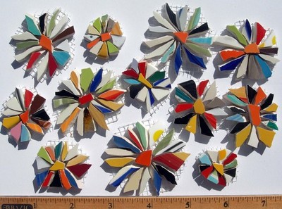 12 Mixed Size & Color Abstract Daisy Mosaic Broken Cut China Plate Tiles