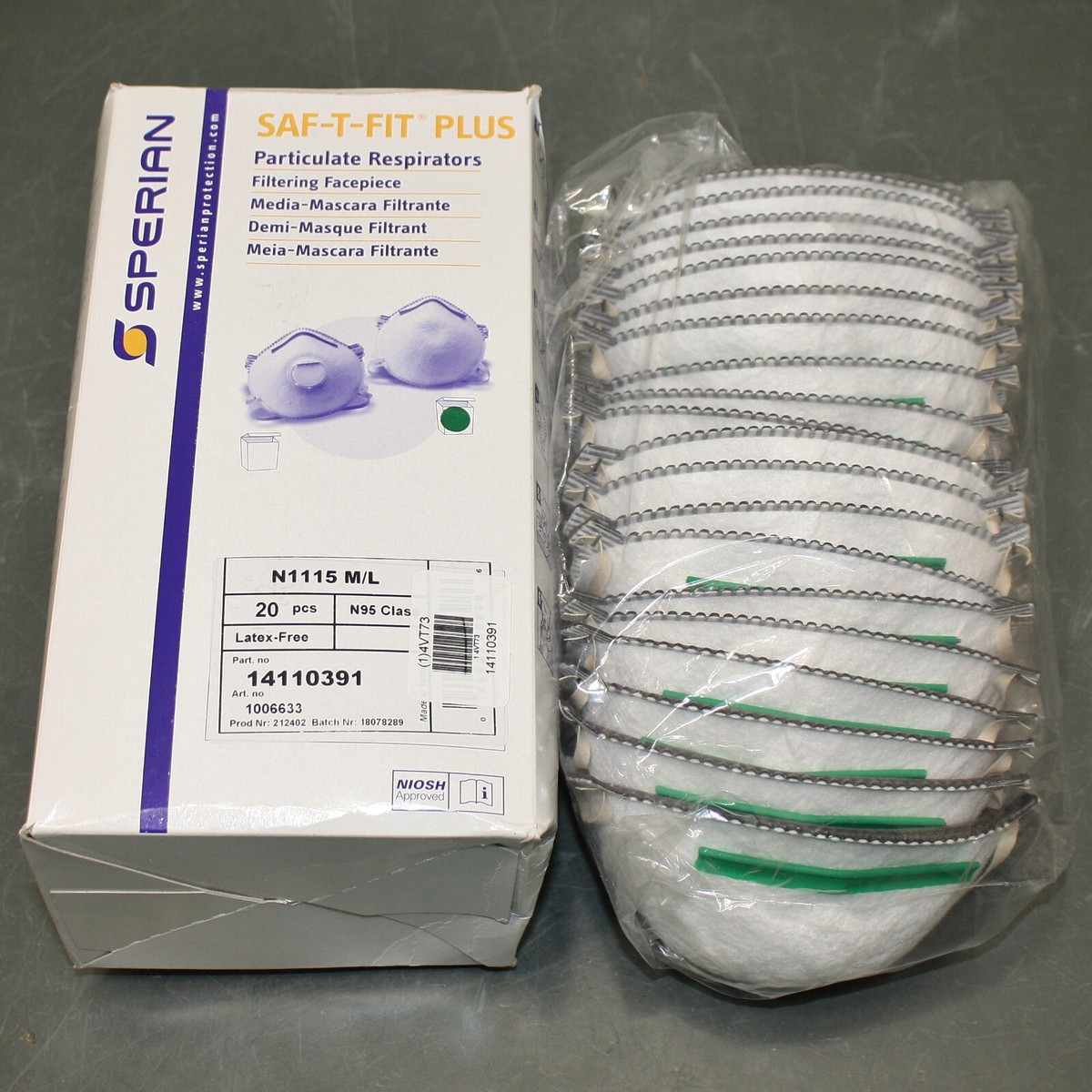 180) Honeywell Sperian Respirator Face Masks 14110391, N1115 M/L
