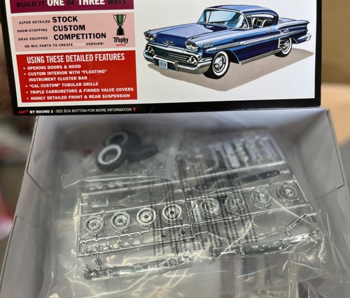 AMT 1301 1958 Chevy Impala Ala 3n1 1/25 MODEL CAR MOUNTAIN KIT niob si - Picture 3 of 3