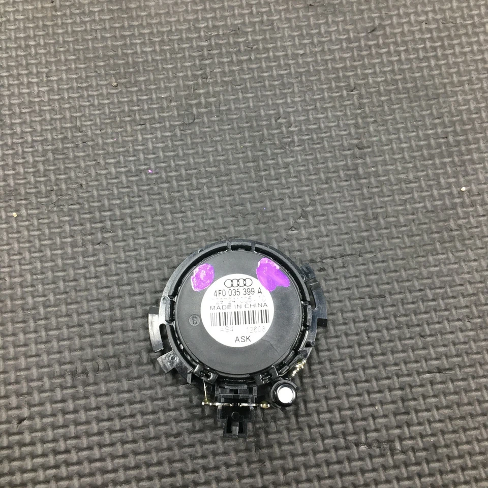 09-16 Audi A4 Quattro Front/Rear Door Tweeter Speaker Black OEM 4F0035399A - Image 4 of 4