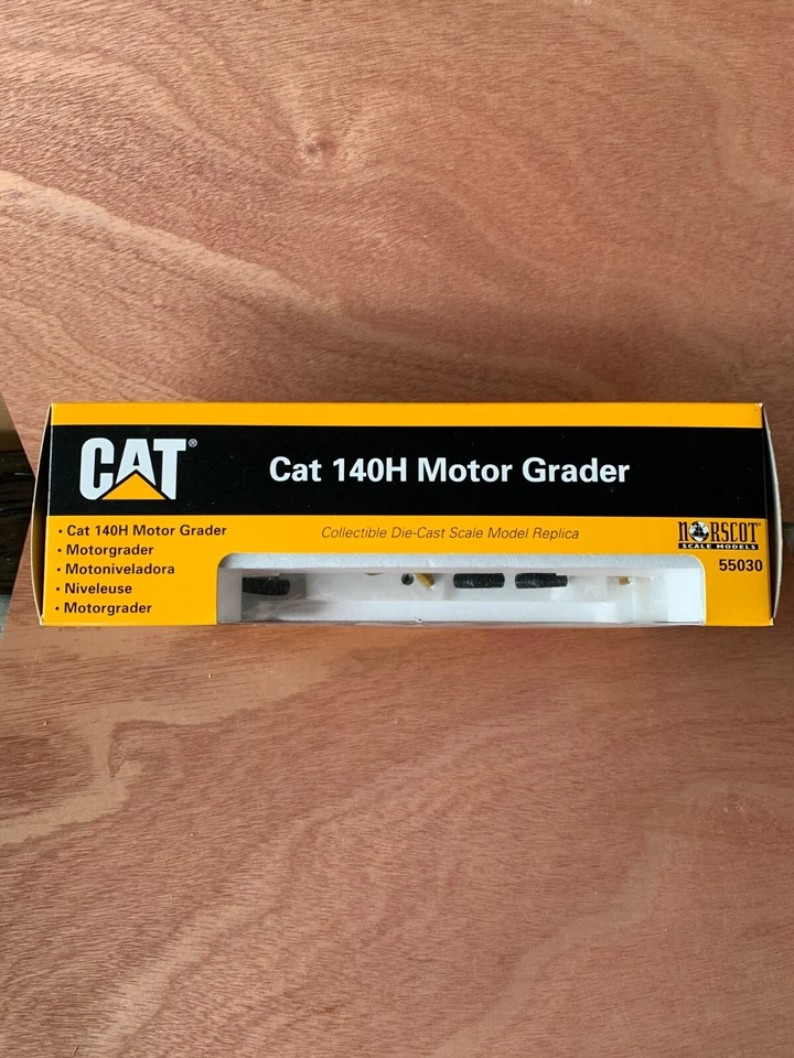 Norscot Cat 140H Motor Grader - scale 1:50, 55030 - Immagine 2 di 4
