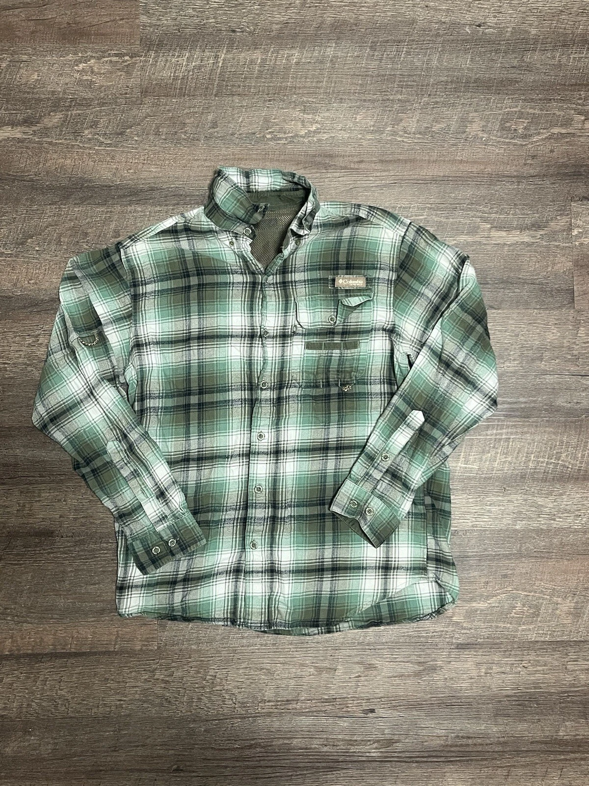 Columbia Shirt Mens Large Green Flannel Long Sleeve Button Up Plaid Hiking Trail