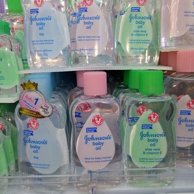 johnson baby oil