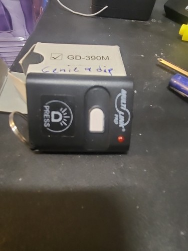 Skylink GD-390M for Genie garages, OEM AT85P Opener Remote 9 Dip Switch - 第 10/10 張圖片