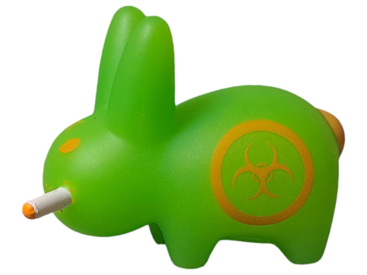 Kidrobot SMORKIN' Labbit Series 2 Green Mini Vinyl Figure Frank