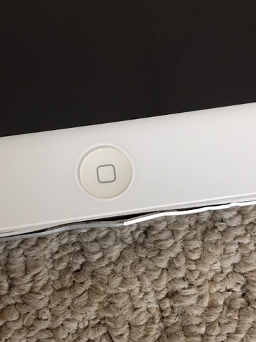 Apple iPad 2 Gen A1395 - 16GB, Wi-Fi 9.7in :) - Picture 7 of 9