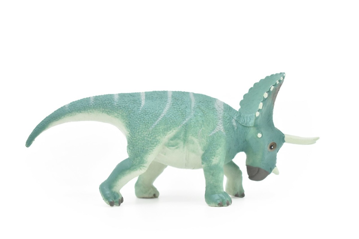 Triceratops Dinosaur, Very Nice Plastic Replica 7