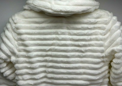 Girls Size 5 Adorable Juicy Couture Plush Jacket Soft & Cozy Cream Color New - Picture 8 of 8