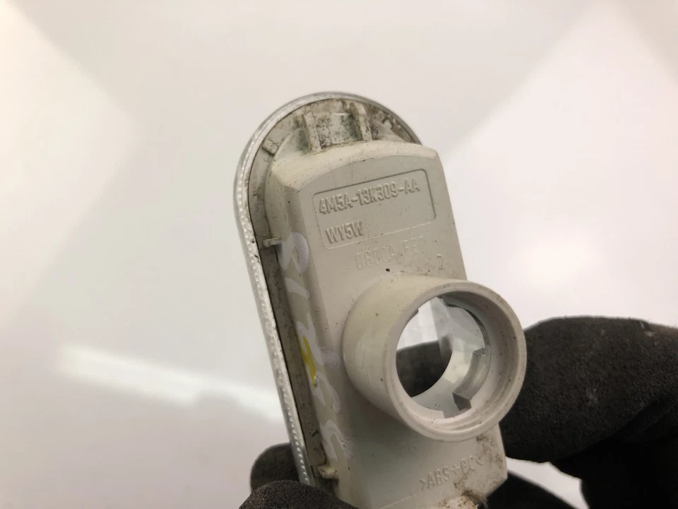 FORD FOCUS II DA, HCP 4M5A13K309AA Indicatori di direzione aggiuntivi 2007 14694642 - Immagine 4 di 4