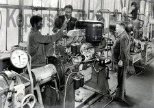 Obraz fabryczny - Szkolenie silników przez General Motors Company (GMC) w Ghanie