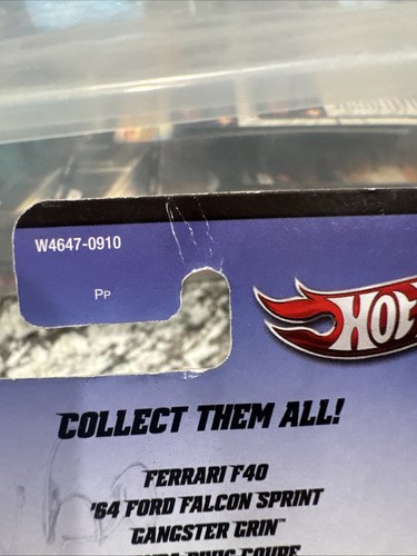 Hot Wheels 2012 Boulevard Ferrari F40 Real Riders (hanger) - Picture 4 of 7