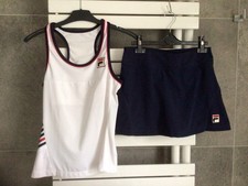 FILA Tennisskort dunkelblau mit Tank-Top wei�...