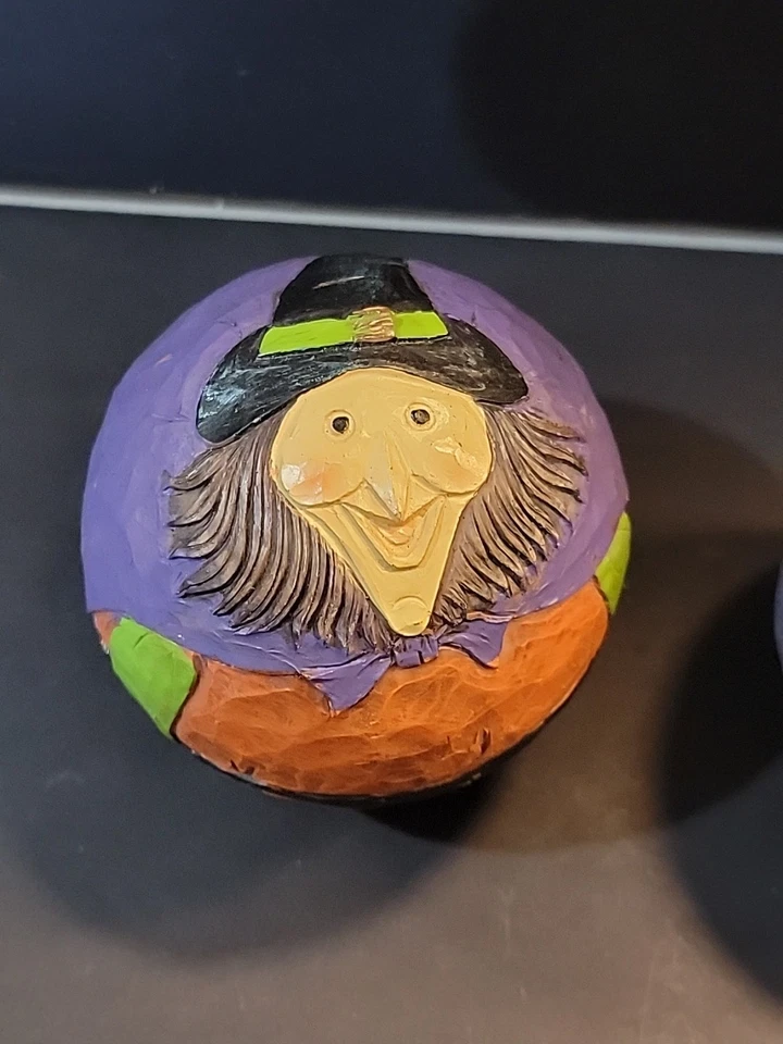 Juego de 4 bolas decorativas de resina pintadas a mano de bruja y Drácula de 3 pulgadas Halloween  Foto 3 de 4