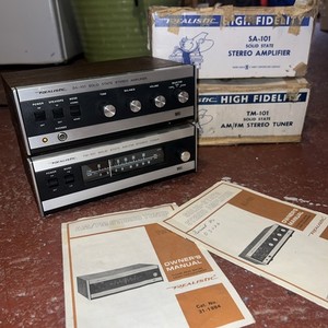 Realistic TM-101 & SA-101 Vintage Solid State AM/FM Stereo Tuner & Amplifier