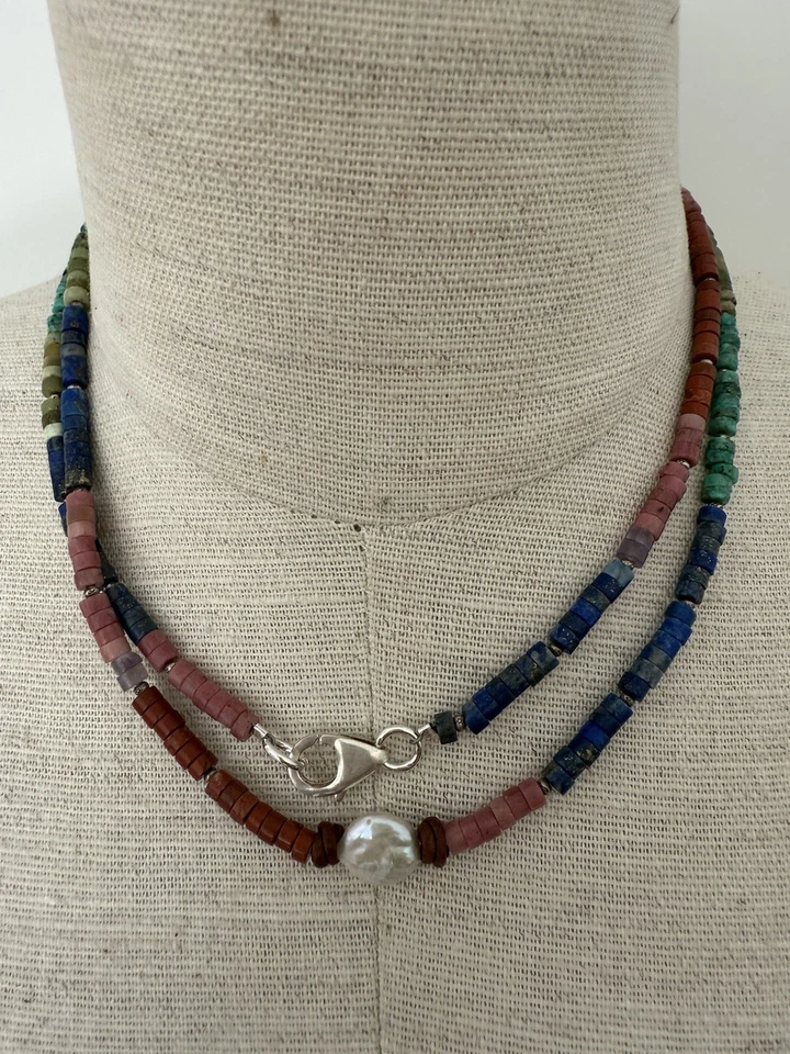 CATÁLOGO SUNDANCE LARGO MULTIPIEDRAS Y UN CATÁLOGO PEARL SUNDANCE Foto 2 de 4