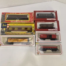 UNINSPECTED LOT of 8 HO Scale AHM Mantua Bachmann Revel IOB