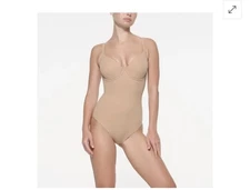  SKIMS Fits Everybody Back Smoothing Underwire Brief Bodysuit Nude Clay Sz XL