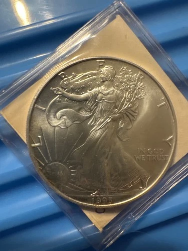 1993 WALKING LIBERTY AMERICAN EAGLE .999 FINE SILVER DOLLAR COIN 1oz. $1 USA