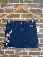 NWT GAP KIDS DENIM MINI SKIRT JEAN SKIRT GIRLS 8 EMBROIDERED FLOWERS